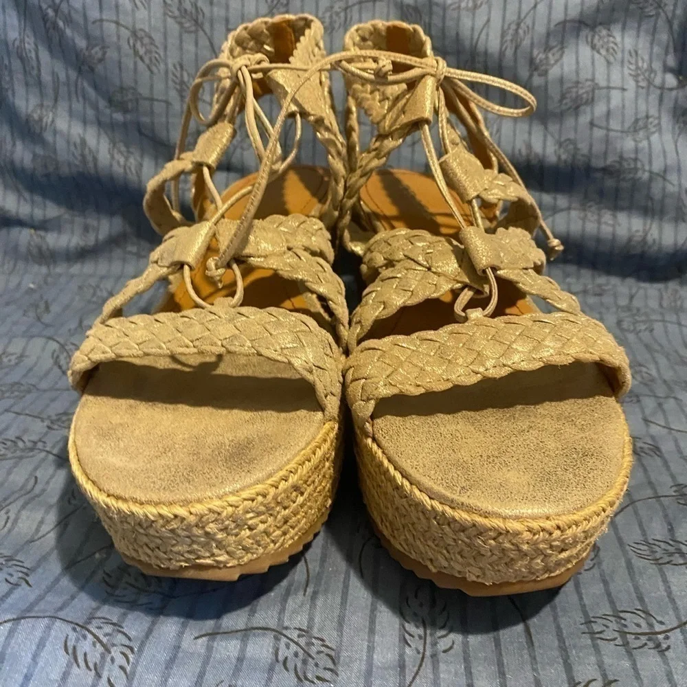 Trask Patrice braided wedge espadrilles size 10